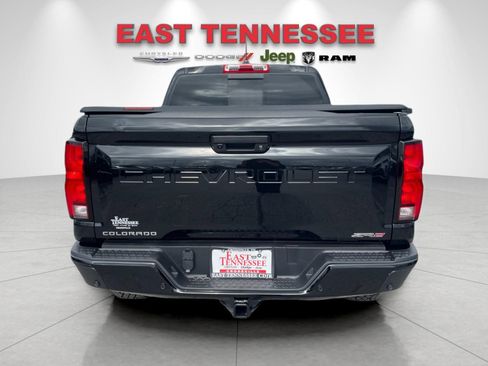 Used 2025 Chevrolet Colorado ZR2 w/ Technology Package AWD/4WD image 4