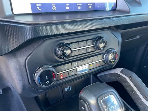 Used 2022 Ford Bronco Outer Banks AWD/4WD image 17