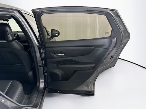 Used 2023 Nissan Ariya FWD image 31