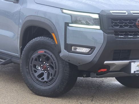 New 2026 Nissan Frontier PRO-4X w/ Pro-4x Convenience Package image 3