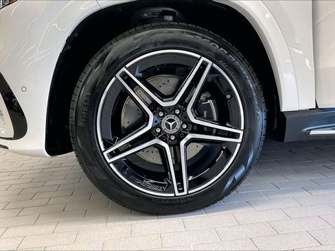 New 2026 Mercedes-Benz GLS 450 4MATIC image 12