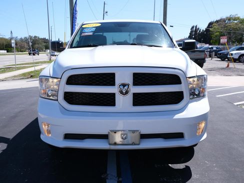 Used 2017 RAM 1500 Express AWD/4WD image 8
