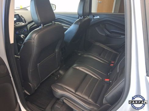 Used 2019 Ford Escape Titanium w/ U9j03 - Titanium Tow Package image 17