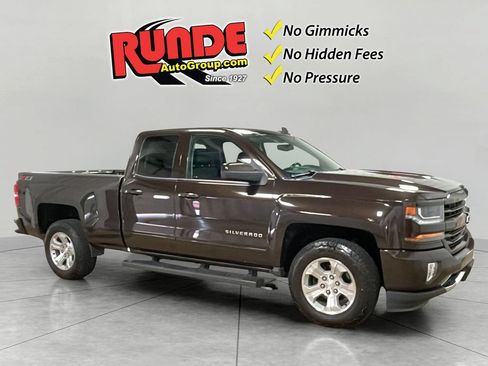 Used 2018 Chevrolet Silverado 1500 LT w/ All Star Edition AWD/4WD image 8