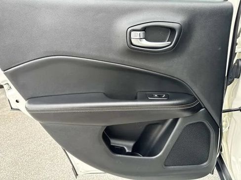 Used 2019 Jeep Compass Sport AWD/4WD image 21