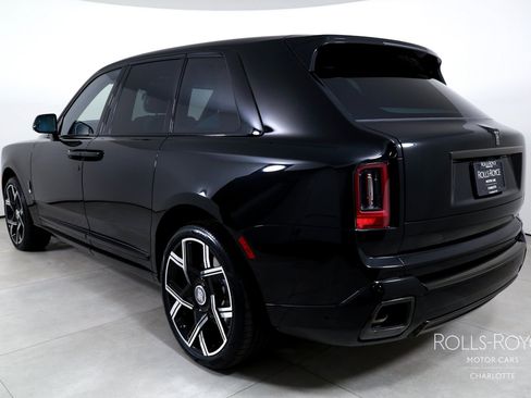 New 2027 Rolls-Royce Cullinan Black Badge AWD/4WD image 8