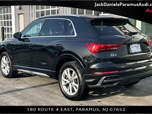 Used 2024 Audi Q3 2.0T Premium w/ Convenience Package image 10