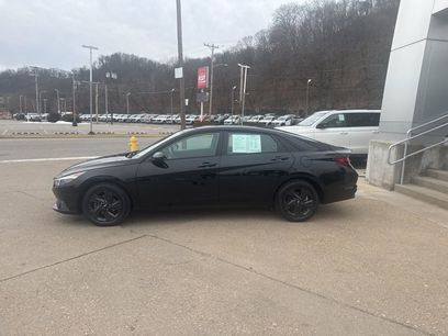 Used 2023 Hyundai Elantra SEL
