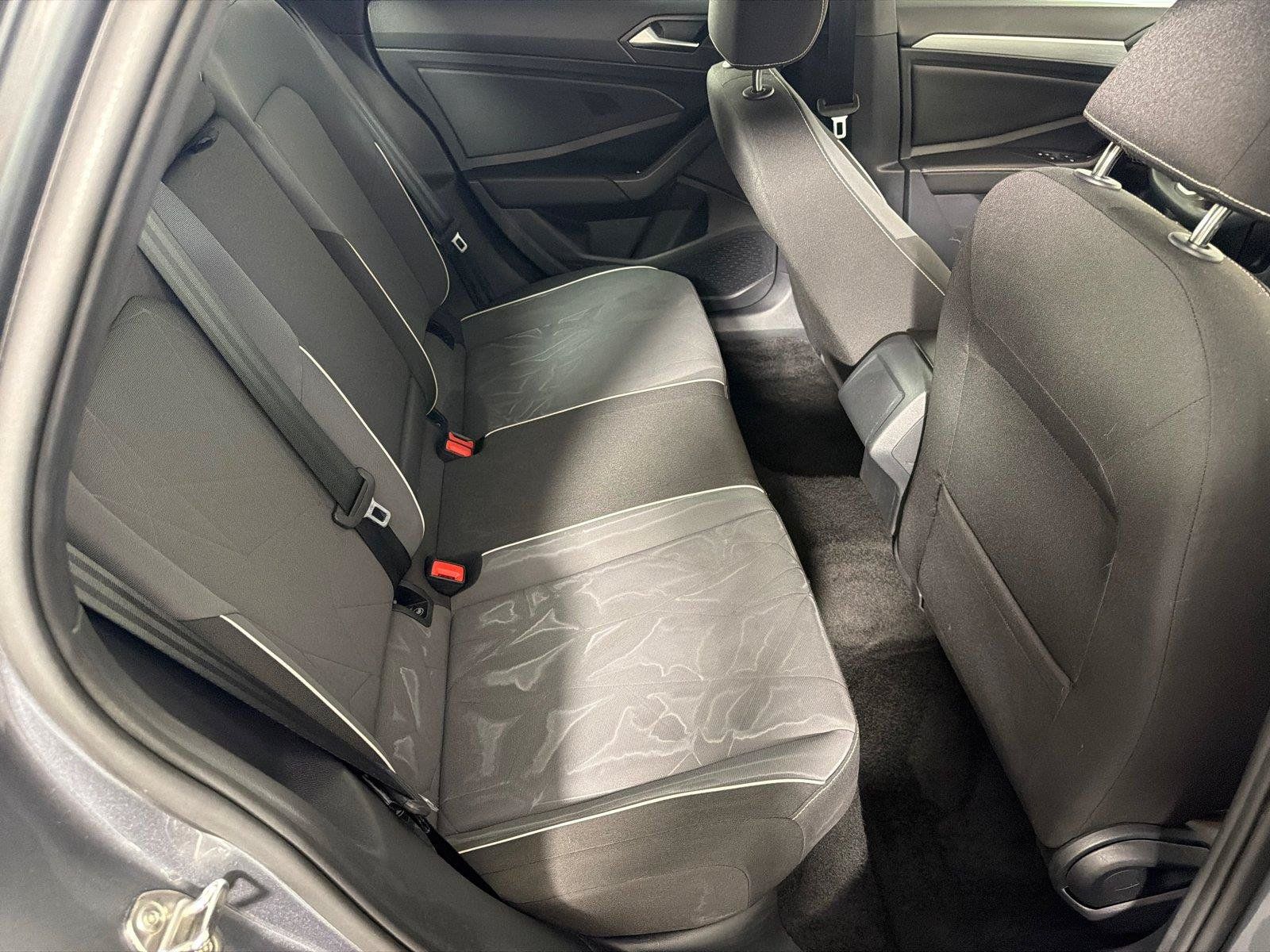 Used 2025 Volkswagen Jetta Sport FWD image 15