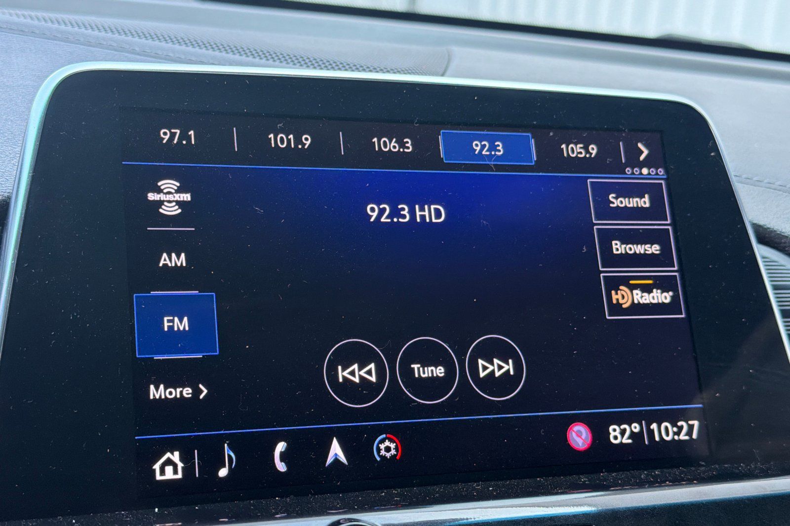 Used 2020 Cadillac CT4 Luxury w/ Sun And Sound Package RWD image 16