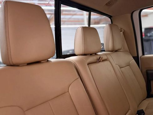 Used 2016 Ford F250 Lariat w/ Lariat Ultimate Package AWD/4WD image 29
