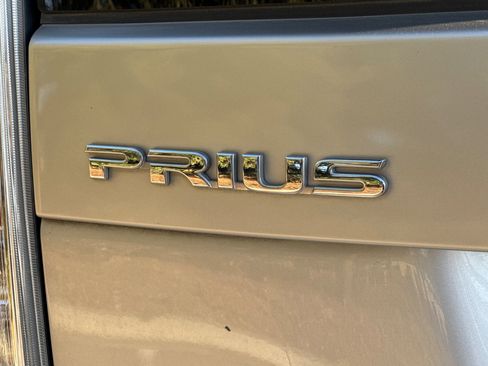 Used 2012 Toyota Prius Three image 51