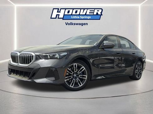 Used 2026 BMW 530i xDrive image 1