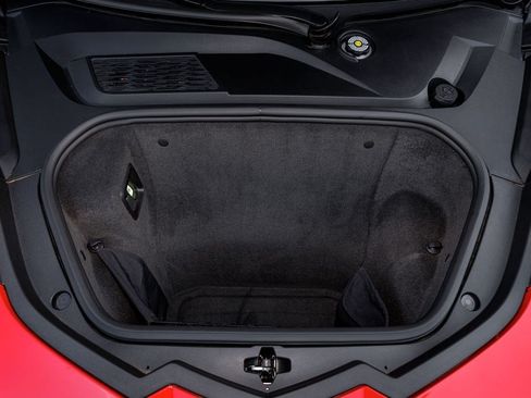 Used 2024 Chevrolet Corvette Stingray Preferred Cpe w/ Stealth Interior Trim Package RWD image 11