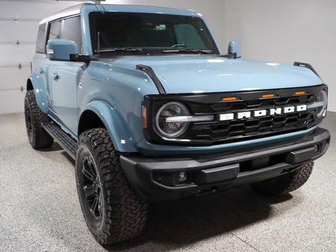 Used 2022 Ford Bronco Outer Banks image 5