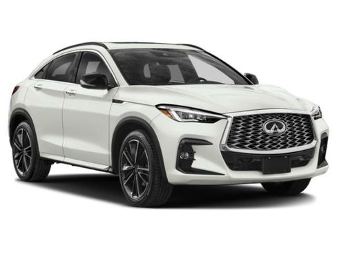 Used 2023 INFINITI QX55 Essential w/ Accent Package image 9