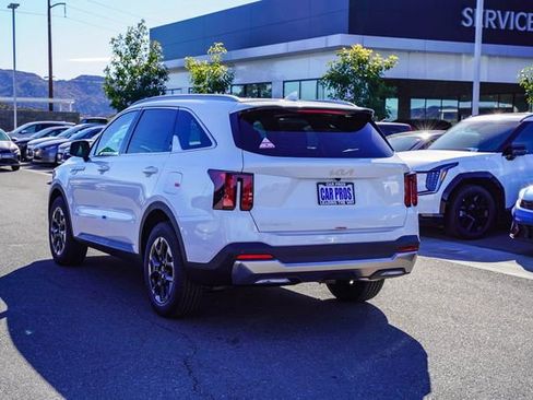 New 2026 Kia Sorento LX image 5