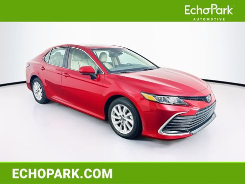Used 2023 Toyota Camry LE image 1