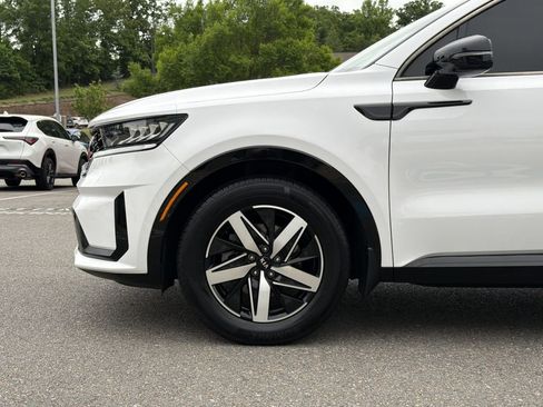 Used 2021 Kia Sorento S FWD image 9