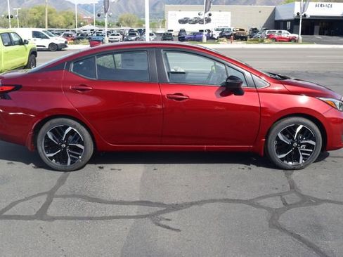 New 2025 Nissan Versa SR FWD image 8