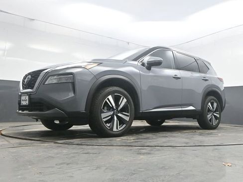 Used 2023 Nissan Rogue SL image 34