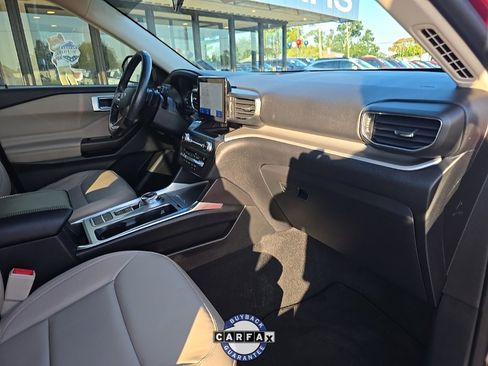 Used 2020 Ford Explorer XLT w/ Equipment Group 202A image 37