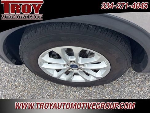 Used 2021 Ford Escape SE FWD image 16