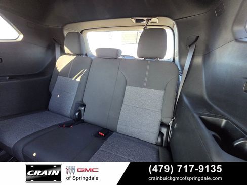 Used 2025 GMC Acadia Elevation AWD/4WD image 26