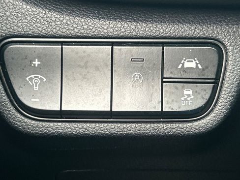 Used 2021 Kia Seltos S image 23