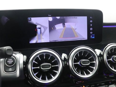 Certified 2023 Mercedes-Benz GLB 250 image 16