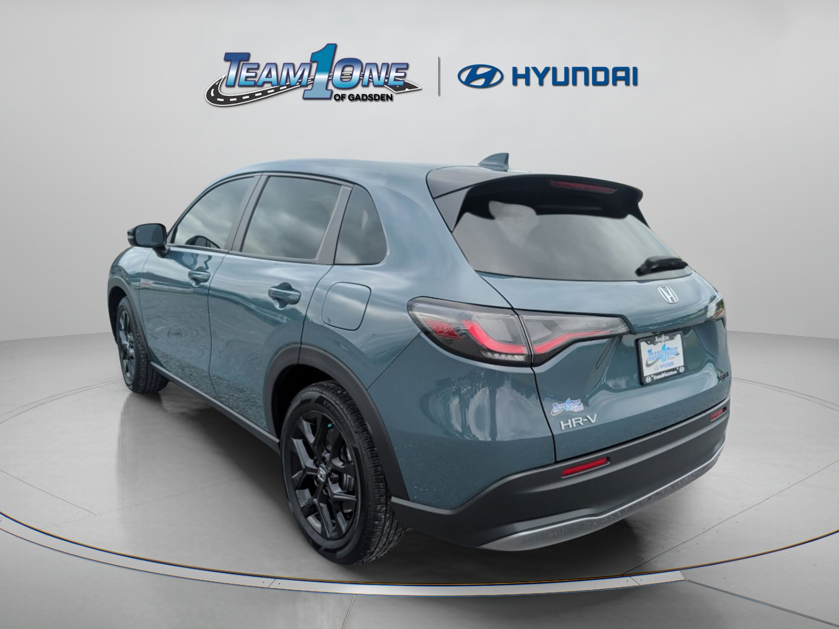 Used 2025 Honda HR-V Sport image 6