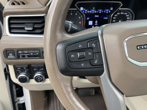 Used 2021 GMC Yukon XL Denali w/ Denali Premium Package image 19