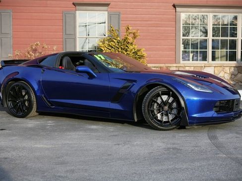 Used 2017 Chevrolet Corvette Grand Sport image 11