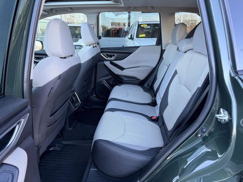 Used 2022 Subaru Forester Premium image 30