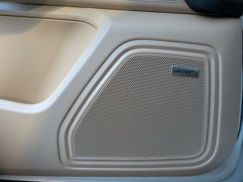 New 2026 Porsche Macan image 14