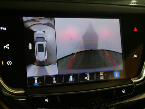 Used 2023 Cadillac XT6 Premium Luxury w/ Technology Package AWD/4WD image 32