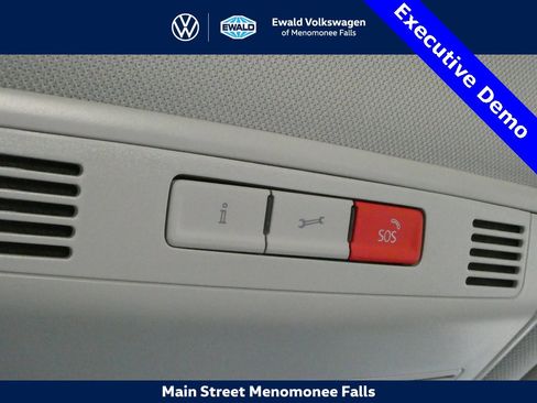 New 2025 Volkswagen Jetta SE image 19