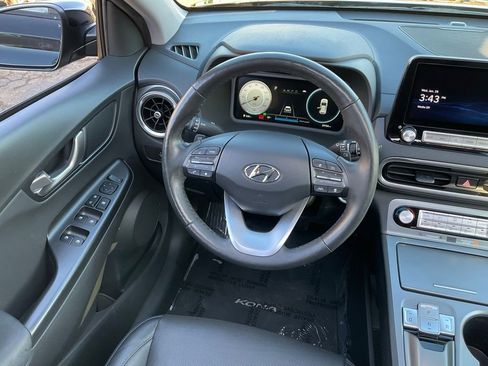 Used 2022 Hyundai Kona Limited w/ Cargo Package FWD image 34