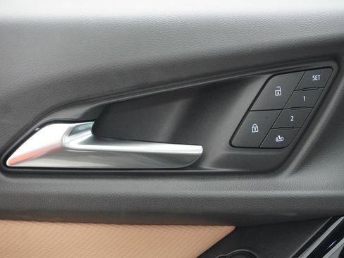 New 2026 Chevrolet Equinox ACTIV w/ Convenience Package III image 16