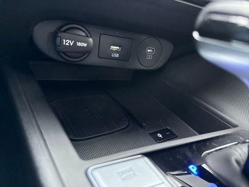 Certified 2025 Hyundai Elantra SEL w/ Cargo Package image 48