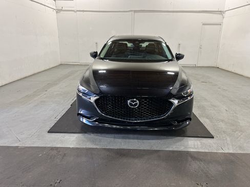 Used 2022 MAZDA MAZDA3 s FWD image 2