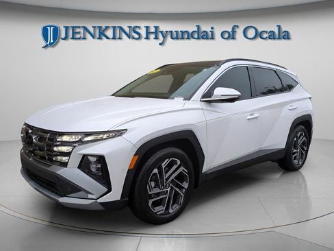 Certified 2025 Hyundai Tucson Limited image 7