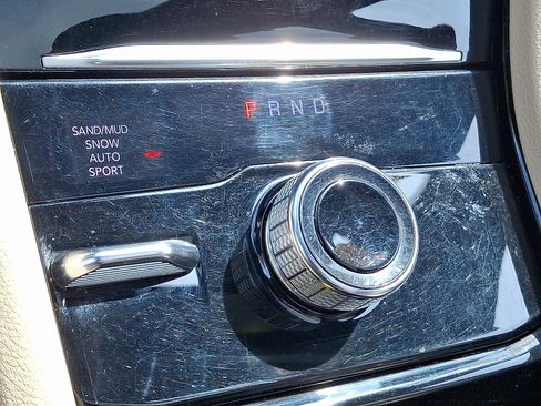 Certified 2023 Jeep Grand Cherokee L Limited w/ Luxury Tech Group II image 18