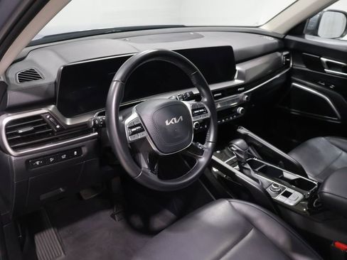 Used 2025 Kia Telluride S AWD/4WD image 17
