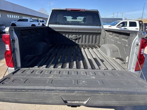 Used 2024 Chevrolet Silverado 2500 LT image 6