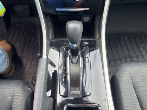 Used 2016 Honda Accord LX image 17