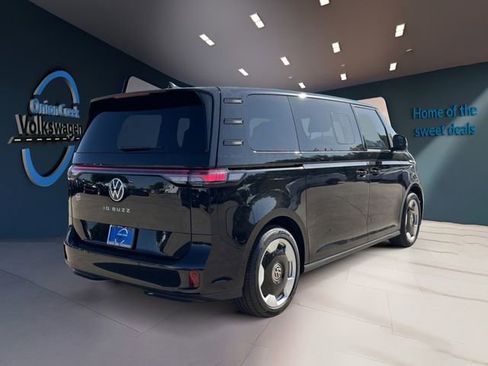 New 2025 Volkswagen ID. Buzz Pro S image 5