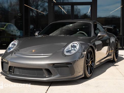 Used 2019 Porsche 911 GT3 image 6