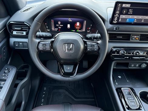 New 2026 Honda Pilot Black Edition image 15