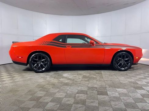 Used 2022 Dodge Challenger SXT w/ Blacktop Package image 5